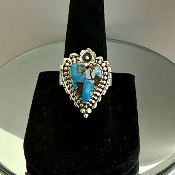 Southwestern Golden Hills Turquoise Sterling Silver Ring Heart Floral Framed - Picture 1 of 7
